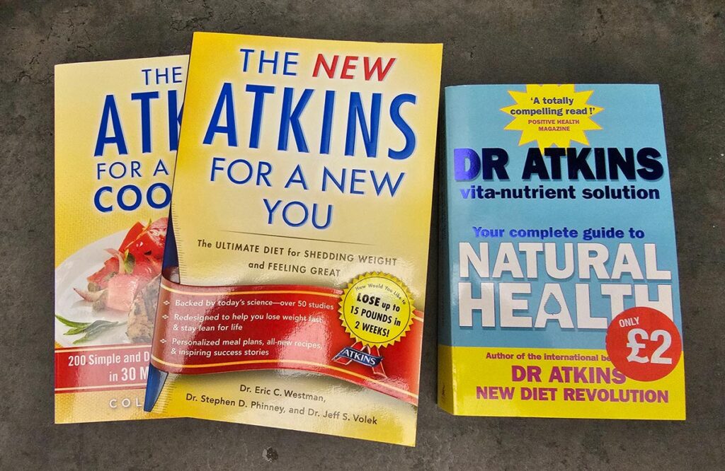 Atkinsova dieta, je zaslovela na podlagi knjige "Dr. Atkins Diet Plan", izdana leta 1972, ki je pomagala milijonom ljudi po vsem svetu v boju proti odvečnim kilogramom.